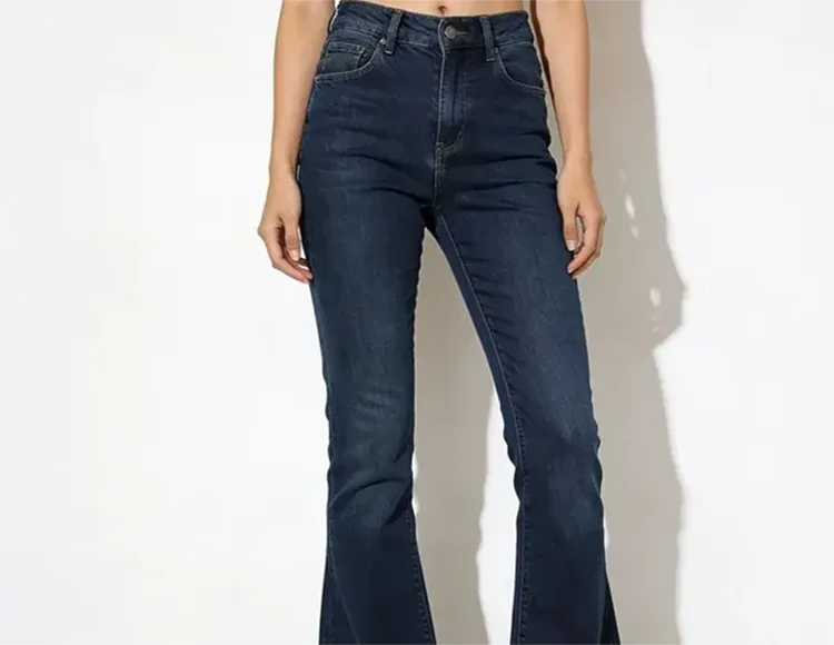 Den moderna världens demokratiska uniform